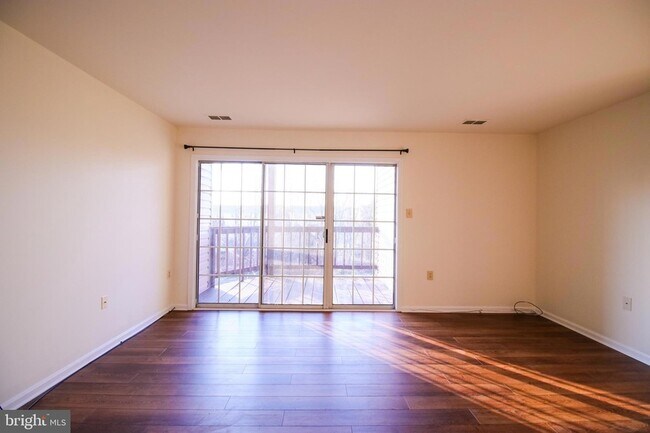 Foto del edificio - 102-107 Timberlake Terrace