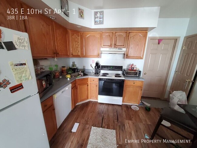 Foto del edificio - Available October 17th! 3 Bedroom/1 bathro...