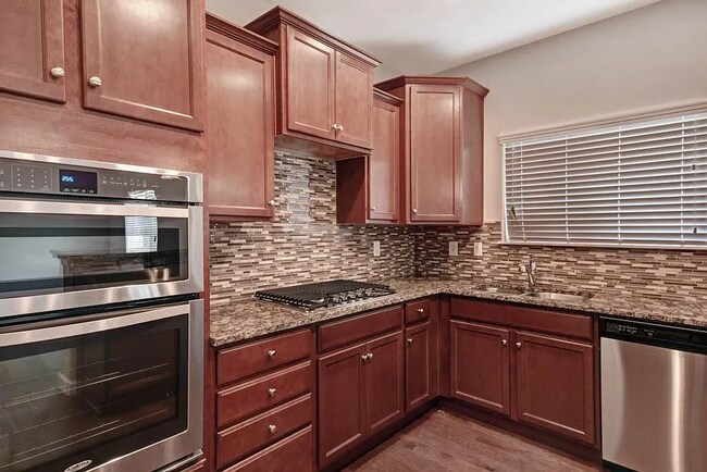 Foto del edificio - 1381 14th Ave