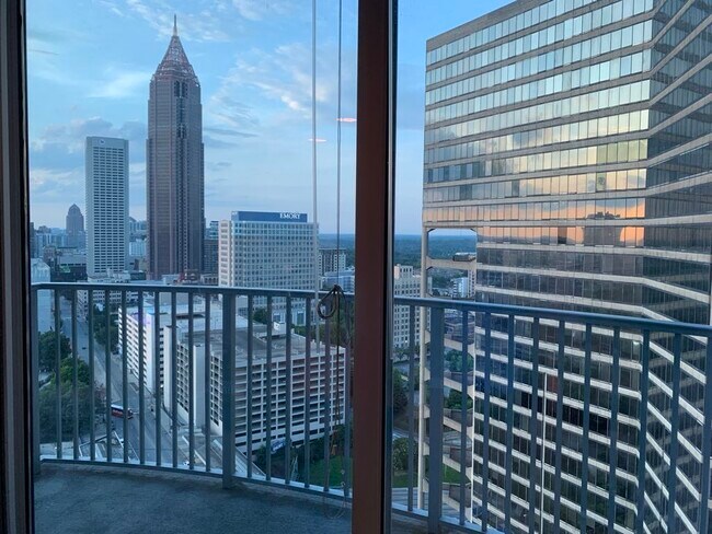 Building Photo - 400 W Peachtree St NW
