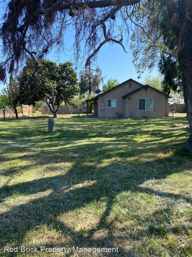 Primary Photo - 3 br, 2 bath House - 7547 Walnut Ave.