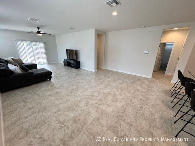 Foto del edificio - 39995 W Agave Rd