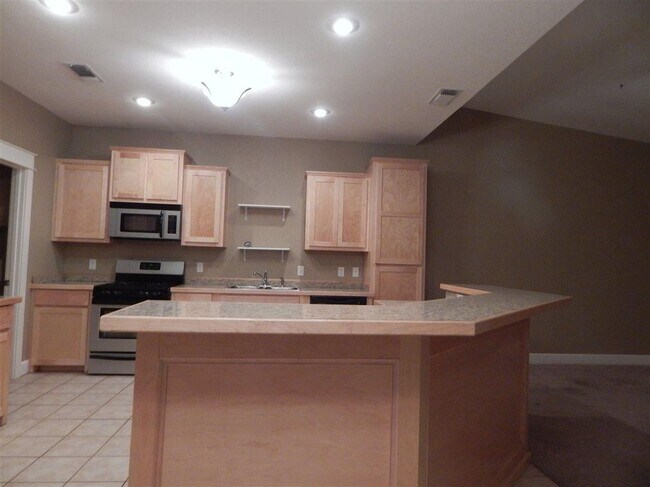Building Photo - 18 Bella Vista Cir