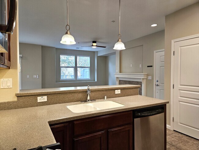 Foto del edificio - 143 W Saltillo Ln