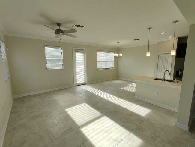 Foto del edificio - 1242 Sandwedge St