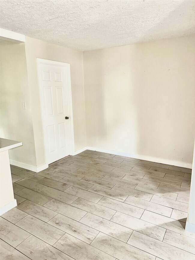 Foto del edificio - 3718 Moore St