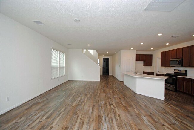 Foto del edificio - 4902 Hickory Deer Ln