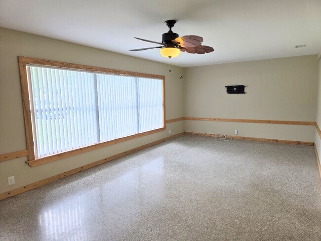 Foto del edificio - 338 NE 3rd St