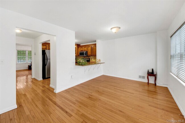 Foto del edificio - 752 Pelham Rd