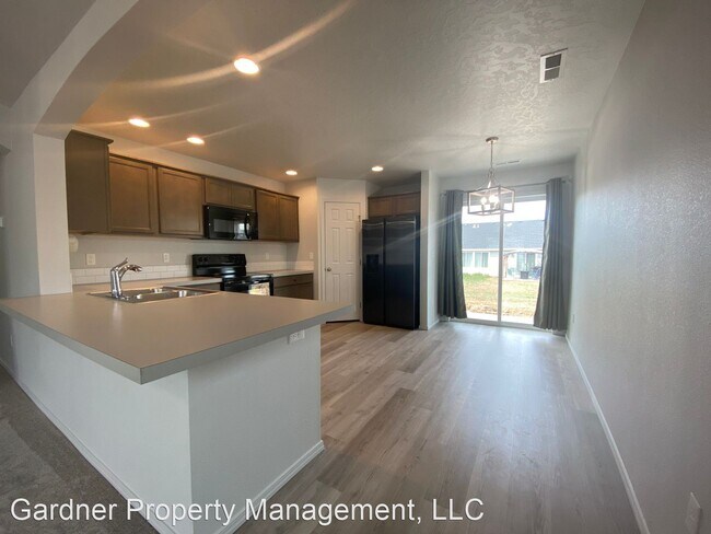 Foto del edificio - 3 br, 2 bath House - 1772 E. Celbridge St.