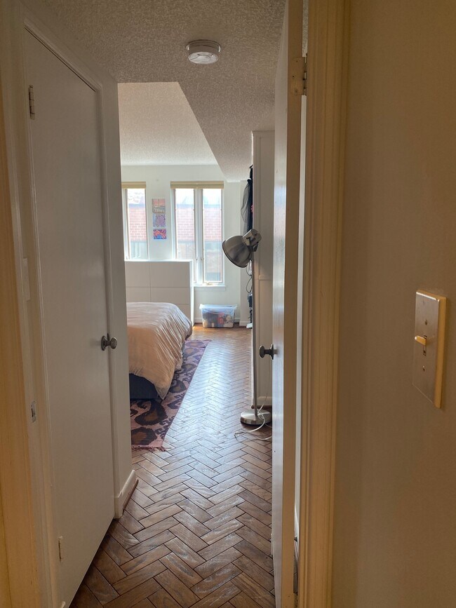 Foto del edificio - 1045 31st St NW