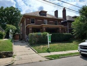 Building Photo - 6938 Meade St