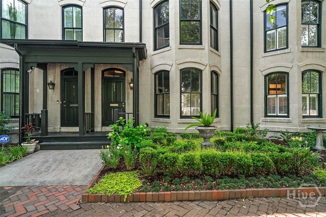 Building Photo - 623 Tattnall St