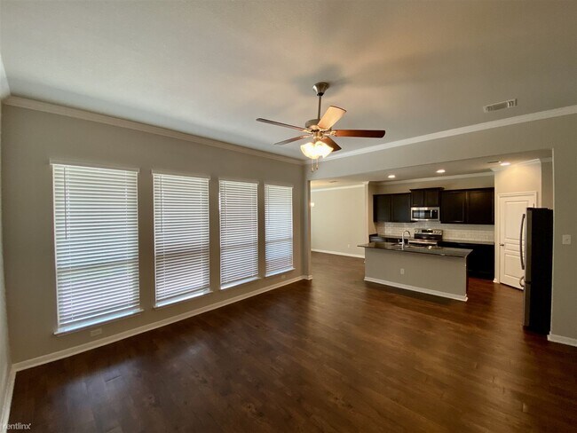 Building Photo - 4 br, 2 bath House - 806 Dunford Dr