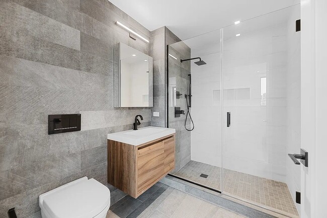 Foto del edificio - 27-10 37th Ave