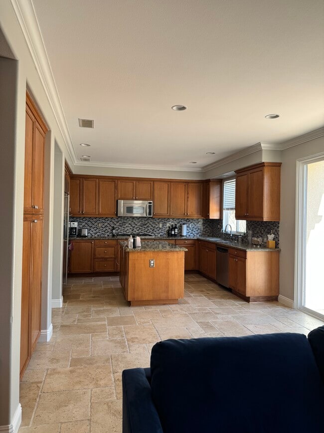 Building Photo - 25621 Mesquite Ct
