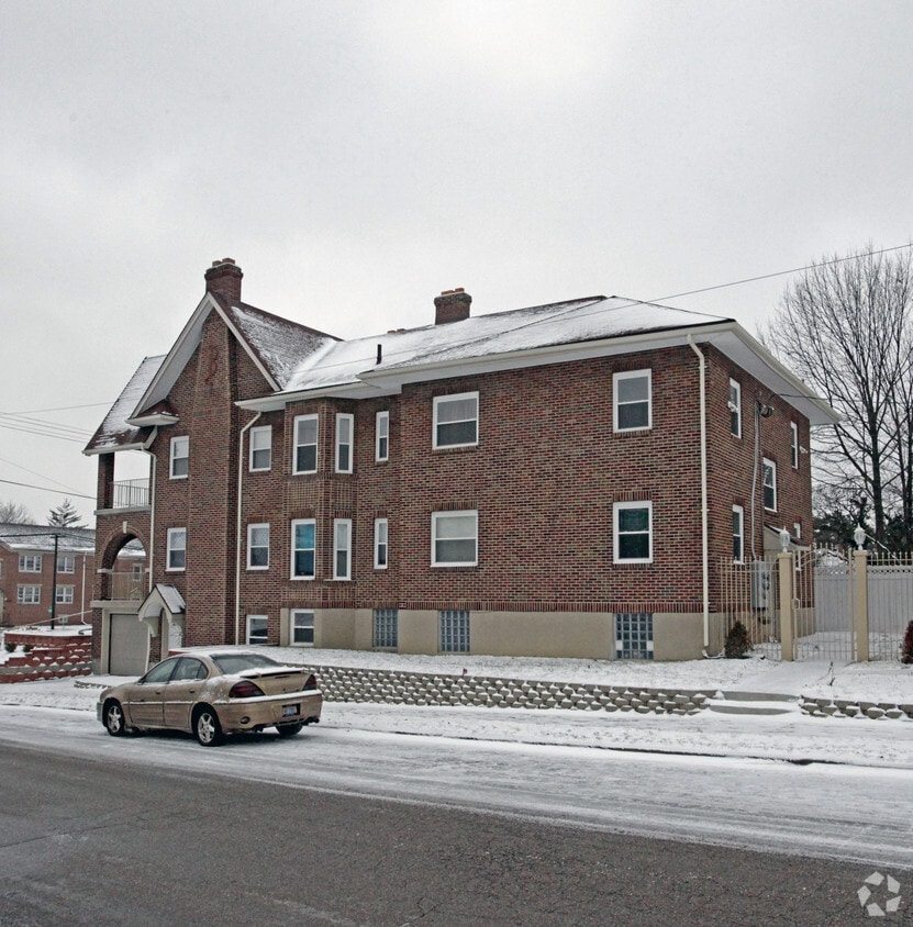 2671 N Main St, Dayton, OH 45405 Apartments in Dayton, OH