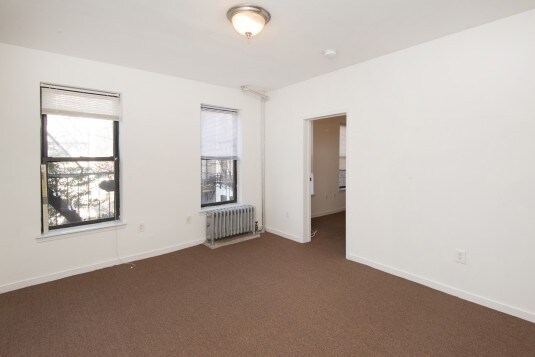 Building Photo - 269 Varick St