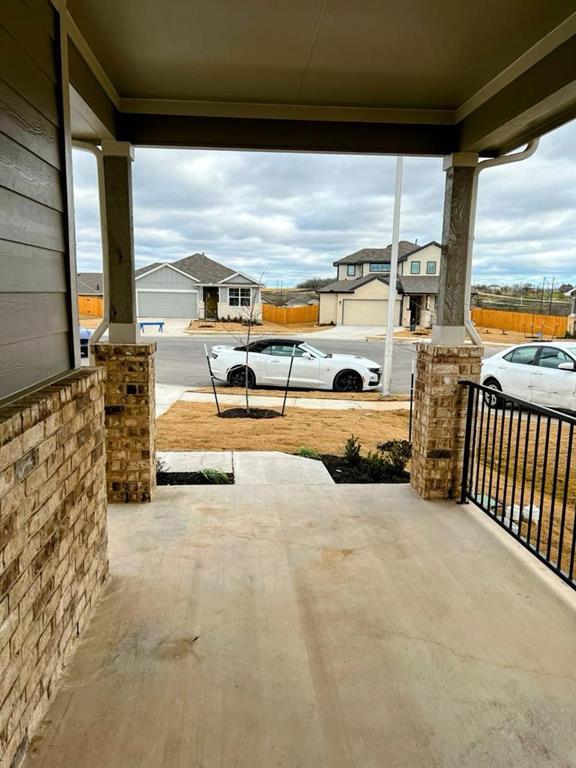 Building Photo - 121 Lake Nocona Cv