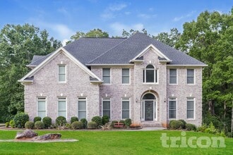 Building Photo - 209 Lassiter Dr