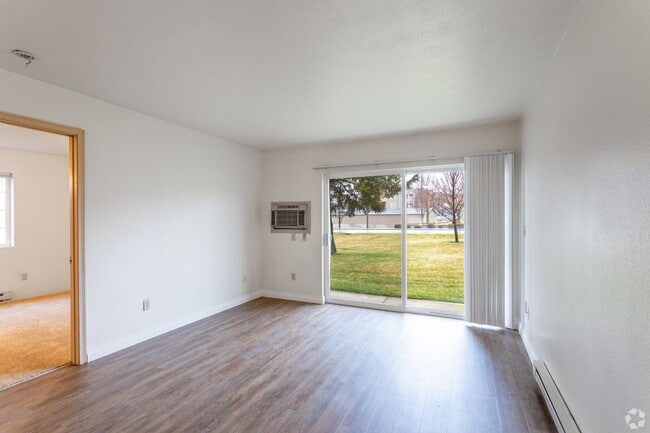 2BR, 2BA - 1100SF - Living Room - Beaumont & Biltmore Apartments