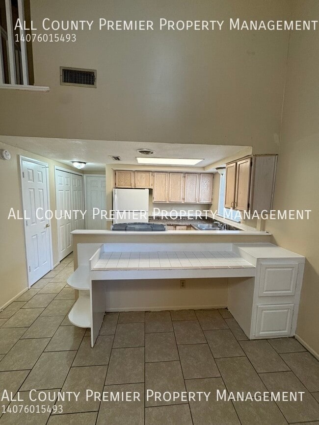 Foto del edificio - 201 Dovetail Ct