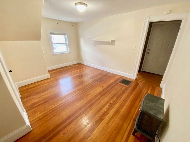 Foto del edificio - 65 Walk Hill St