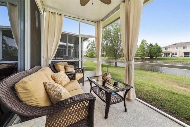 Building Photo - 2750 River Landing Dr