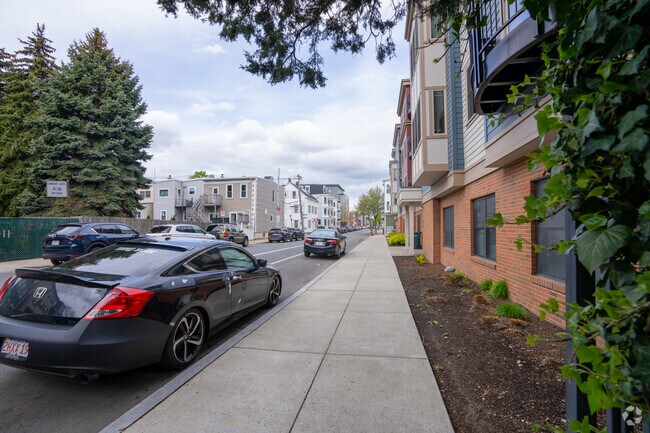 Street Context - Maverick Place