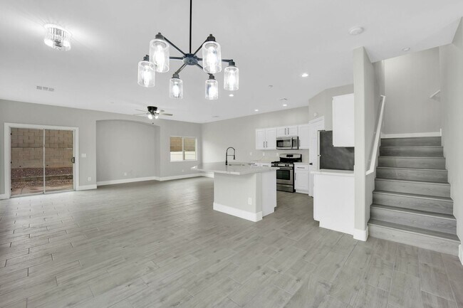 Building Photo - Charming Two-Story Townhome in a Gated Com...
