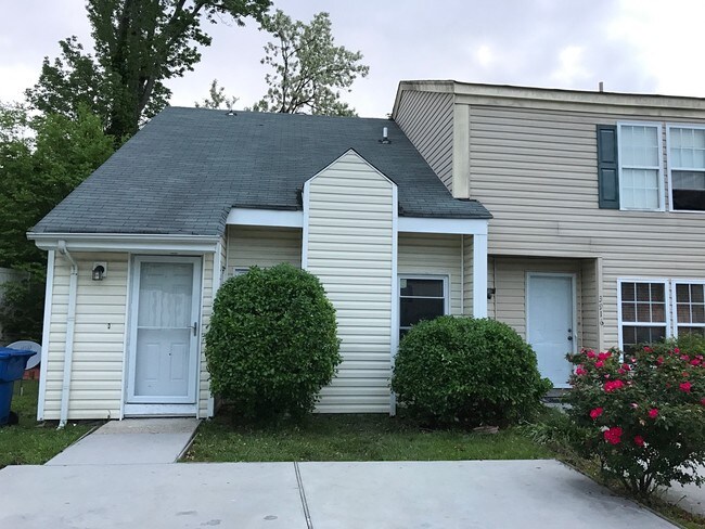 Building Photo - 3918 Thalia Trace Ct