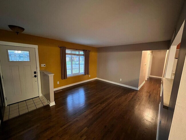 Building Photo - 13444 Melanie Dr