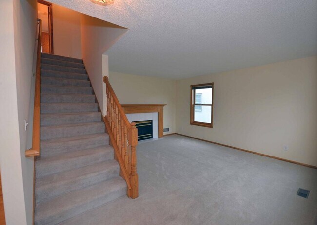 Foto del edificio - 3937 Unity Ave N