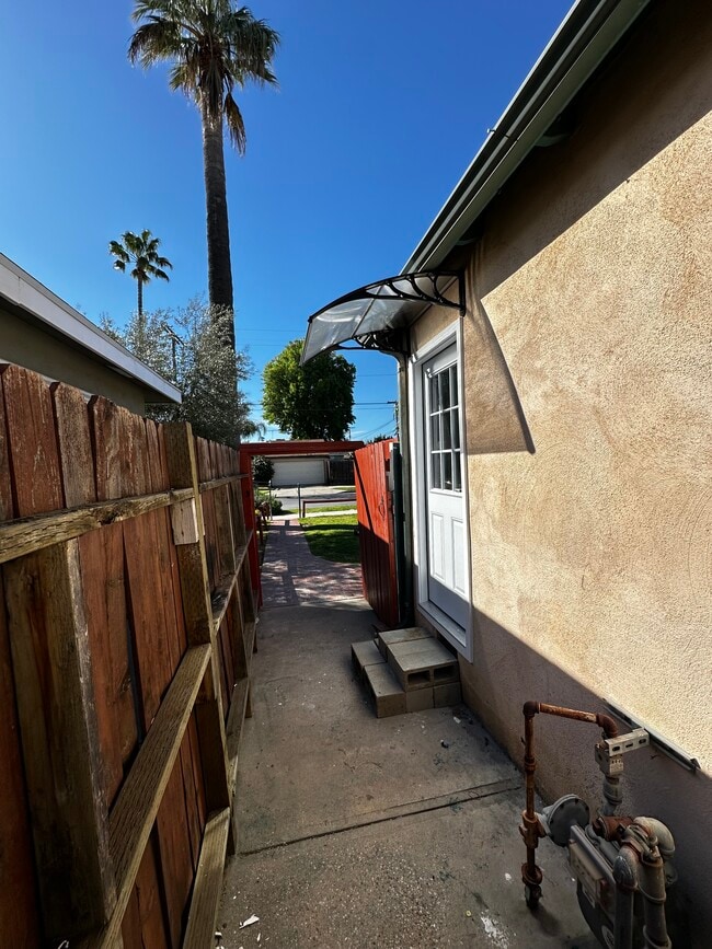 17739 Welby Way, Los Angeles, CA 91335 House Rental in Los Angeles, CA