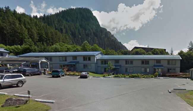 Building Photo - 1050 Salmon Creek Ln