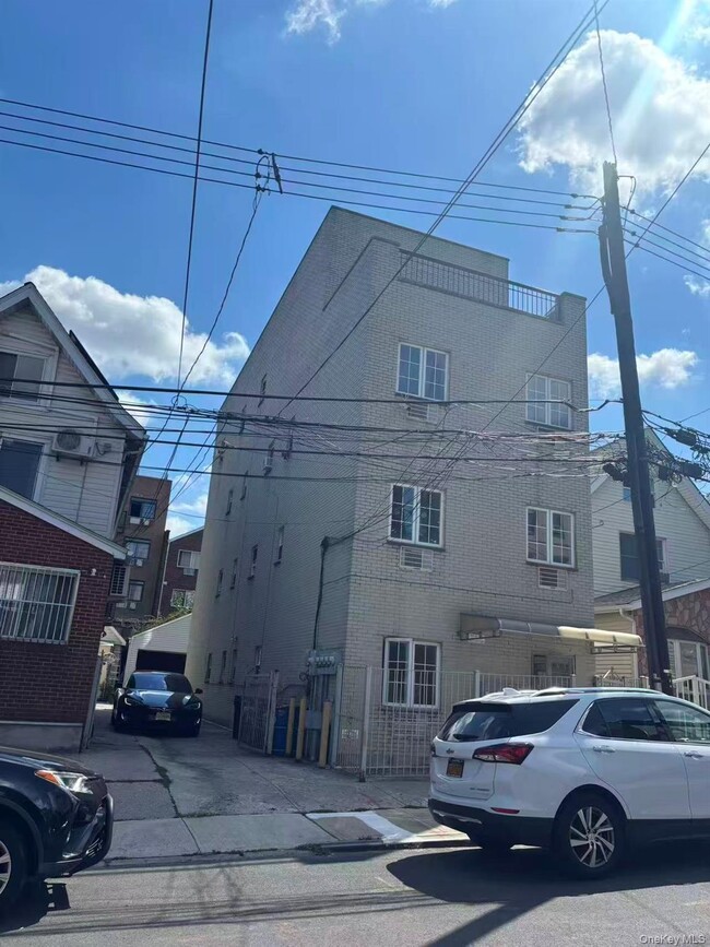 Building Photo - 41-59-59 70th St
