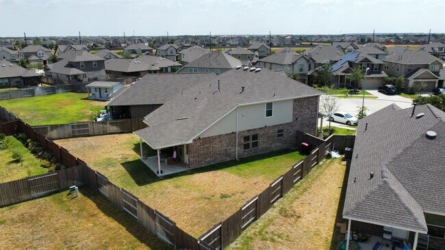Building Photo - 20206 Heather Haven Dr