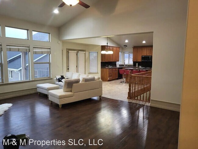 Building Photo - 5 br, 3.5 bath House - 5414 W Sierra Rose Dr