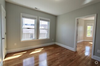 Building Photo - 23 Calumet St