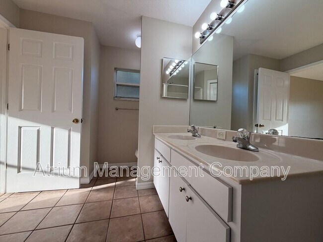 Foto del edificio - 2205 Mystic Ring Loop