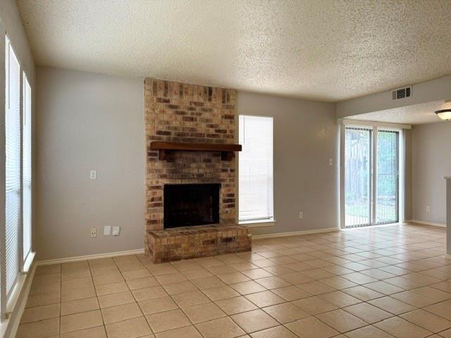 Foto del edificio - 6497 Hart Ln