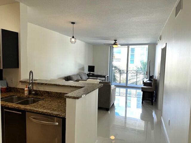 Foto del edificio - 550 Okeechobee Blvd