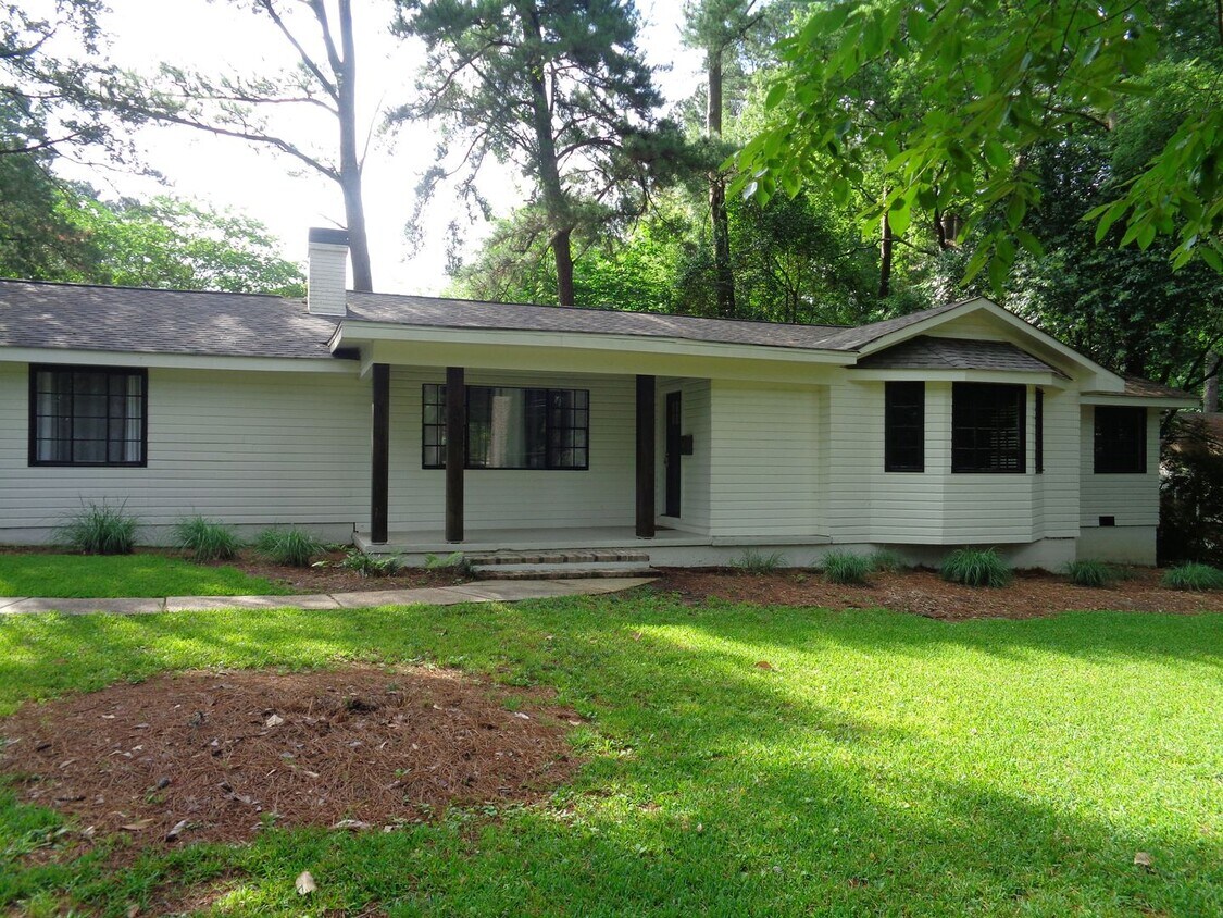 Primary Photo - 4332 Manhattan Rd Jackson, MS 39206