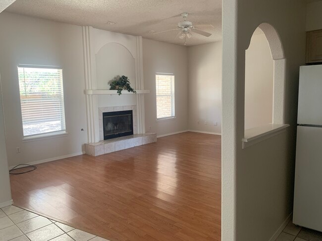 Building Photo - 846 San Juan Dr