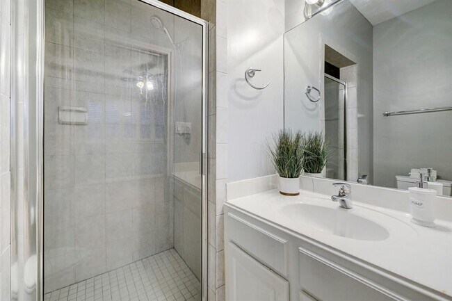 Foto del edificio - 5307 Caroline St