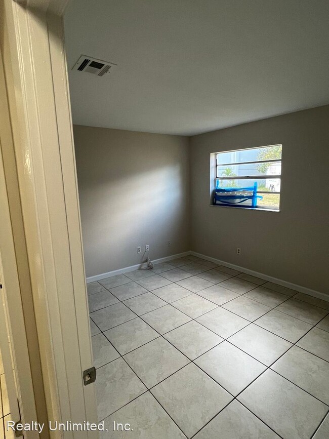 Foto del edificio - 2 br, 2 bath House - 1 SE Mead Place