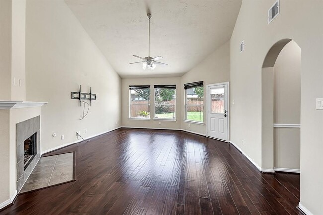Building Photo - 2414 Snowy Egret Drive