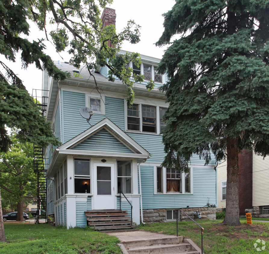 Primary Photo - 1111 4th St SE