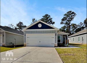 Building Photo - 15419 Maple Ter Dr