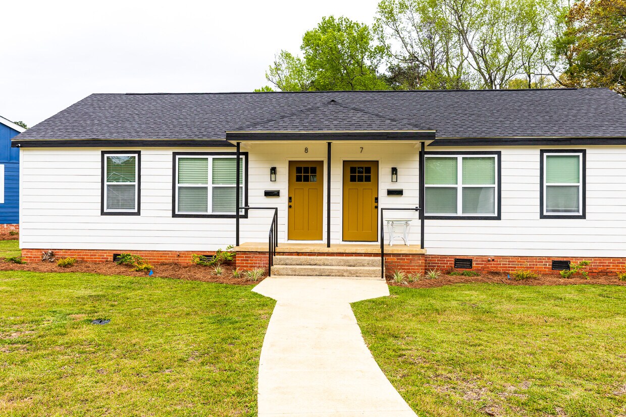 400 Bigger St Unit 8, Monroeville, AL 36460 Apartments in Monroeville